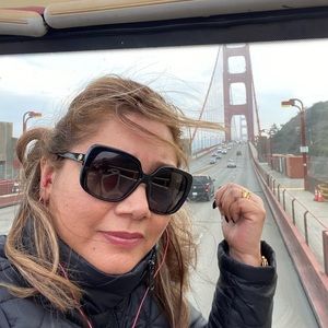 Meet your Posher, Noelia